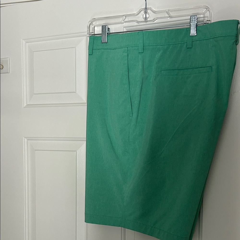 PGA Tour Men's Vibrant Green Flat Front Shorts